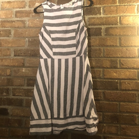 Black and White Stripe Dress. Medium. - Picture 1 of 5